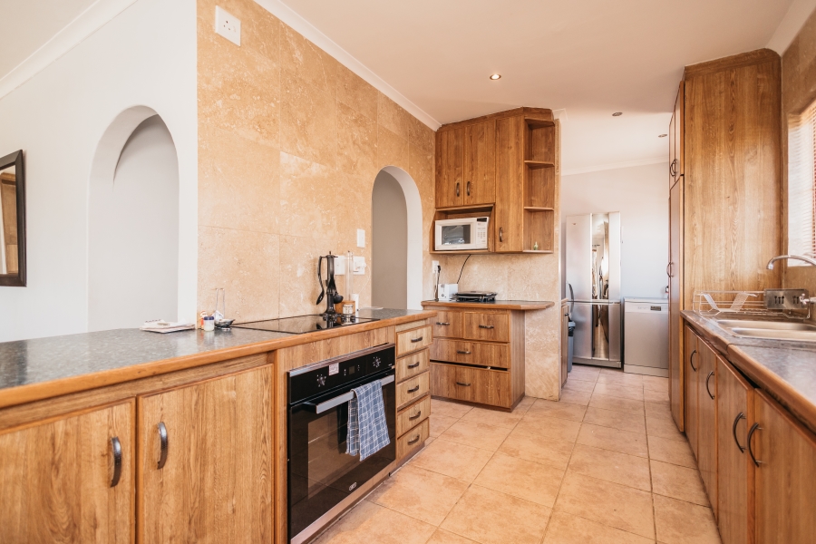 To Let 3 Bedroom Property for Rent in Kenridge Western Cape